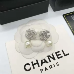 Chanel Crystal Pearl Drop Earring