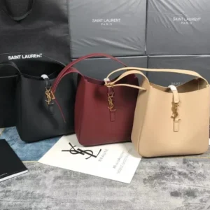 YSL Style LE 5A7 Shoulder Bag