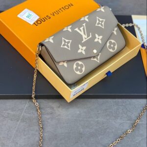 LV FÉLICIE POCHETTE Chain Bag