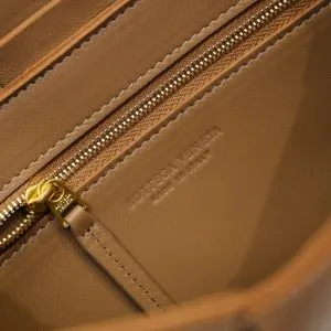 BV Cassette Bag - Image 7