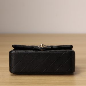 Chanel Classic CF Handle Bag - Image 5