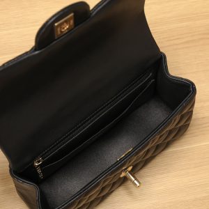 Chanel Classic CF Handle Bag - Image 9