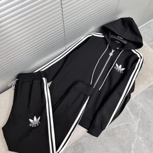 Gucci New Complete Suit - Image 9