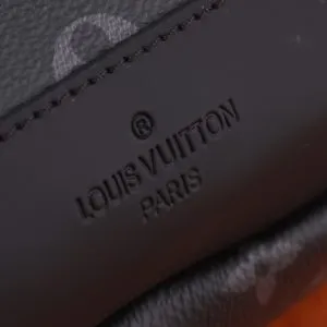 LV Avenue Shoulder Bag - Image 8