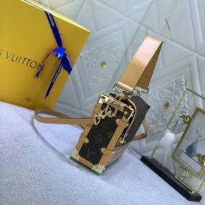 LV Side Trunk Monogram - Image 6