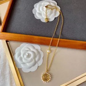 Gucci Double G Stud Earrings Necklace - Image 3