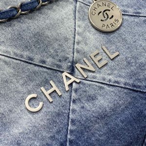 Chanel 22 Shopping Bag - Image 4
