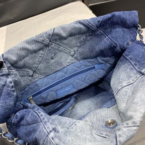 Chanel 22 Shopping Bag - Image 2