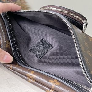 LV Presbyopic Duo Shoulder Bag - Image 4