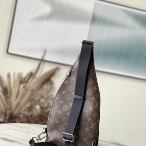 LV Presbyopic Duo Shoulder Bag - Image 9
