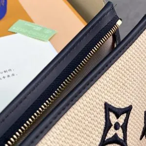 LV New Chain Toilet Pocket Handbag - Image 6