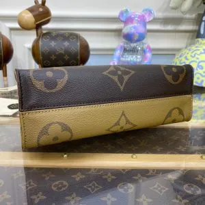 LV ONTHEGO Monogram East West Bag - Image 8