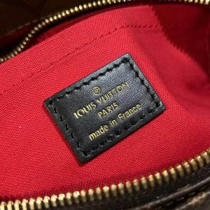 LV ONTHEGO Monogram East West Bag - Image 9