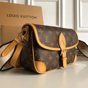 LV Diane Bag - Image 2