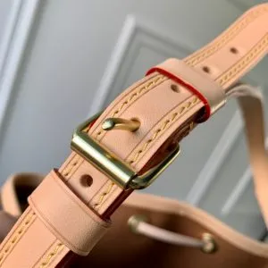 LV Noe BB Monogram - Image 8