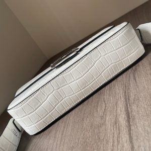 Fendi Baguette Continental Neon Bag - Image 6