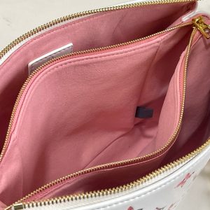 LV Coussin Monogram Bag - Image 8