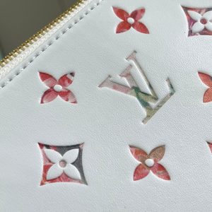 LV Coussin Monogram Bag - Image 7