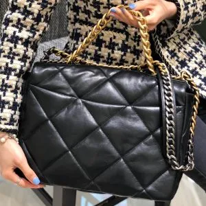 Chanel Maxi 19 Bag - Image 4