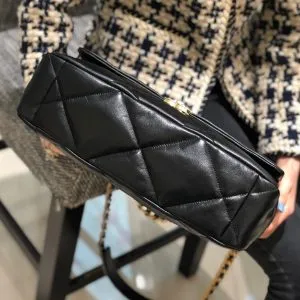 Chanel Maxi 19 Bag - Image 6