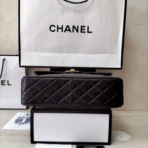 Chanel Classic Flap Bag - Image 4
