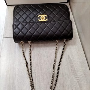 Chanel Classic Flap Bag - Image 6