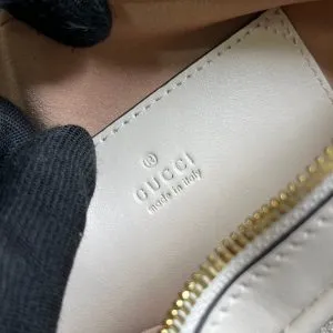 Gucci Interlocking G Mini Heart Shoulder White Bag - Image 9
